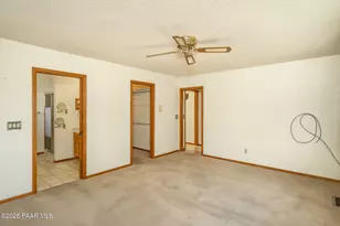 1078 N Broken Wagon Trail, Dewey-Humboldt, AZ 86327 - Photo 15