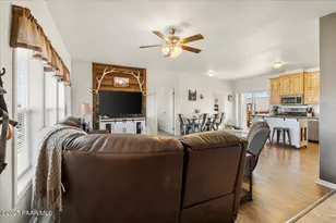 24617 N Laredo Ln, Paulden, AZ 86334 - Photo 5