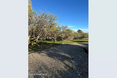 13686 S Burton Road, Mayer, AZ 86333 - Photo 19