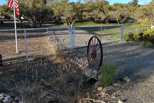 13686 S Burton Rd, Mayer, AZ 86333 - Photo 27