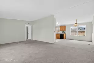 390 Lobo Ln, Chino Valley, AZ 86323 - Photo 9