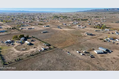 845 W Ranch House Road, Paulden, AZ 86334 - Photo 11