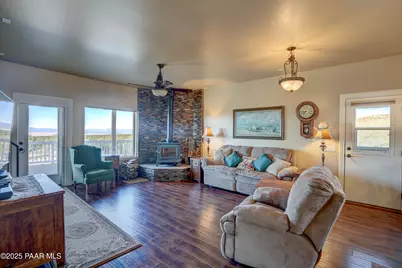 29450 N Caballero Way, Paulden, AZ 86334 - Photo 11