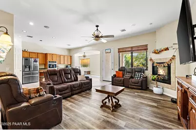 6725 E Mayflower Lane, Prescott Valley, AZ 86314 - Photo 9