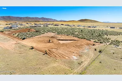 001 Ember Lane, Prescott Valley, AZ 86315 - Photo 9