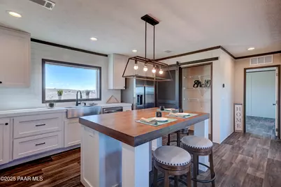 26927 N Chicory Way, Paulden, AZ 86334 - Photo 15