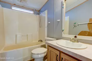 7465 W Veda Ln, Kirkland, AZ 86332 - Photo 11