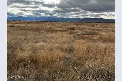 10211 E Silent River Road, Prescott Valley, AZ 86315 - Photo 13