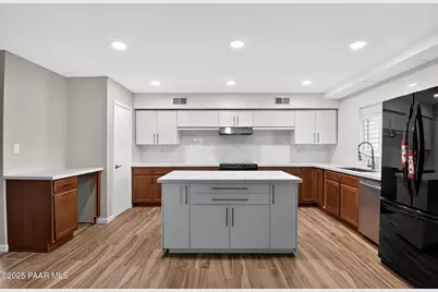 4911 W Beverly Lane, Glendale, AZ 85306 - Photo 5