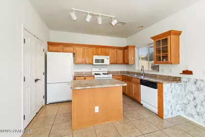 669 N Blanco Court, Dewey-Humboldt, AZ 86327 - Photo 13