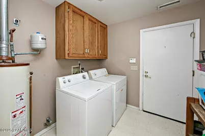 10833 E Oxbow Drive, Dewey-Humboldt, AZ 86327 - Photo 13