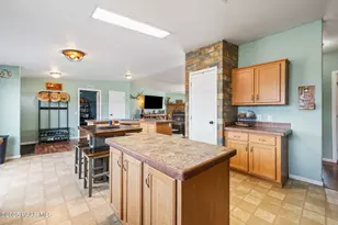 17355 Royal Bey Dr, Dewey-Humboldt, AZ 86327 - Photo 11