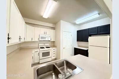 1131 Hughes Street, Prescott, AZ 86305 - Photo 5