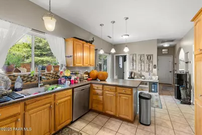 7892 E Roundup Drive, Prescott Valley, AZ 86314 - Photo 9