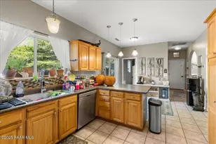 7892 E Roundup Dr, Prescott Valley, AZ 86314 - Photo 9