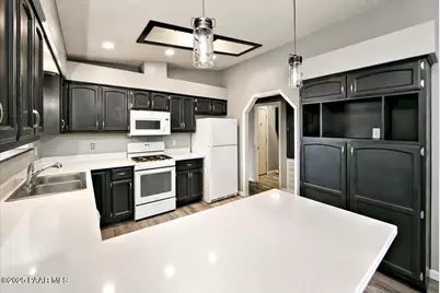 7625 E Paseo Hermoso, Prescott Valley, AZ 86314 - Photo 5