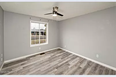 7625 E Paseo Hermoso, Prescott Valley, AZ 86314 - Photo 11