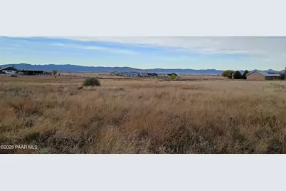 11180 N Out Of The Way Place, Prescott Valley, AZ 86315 - Photo 3