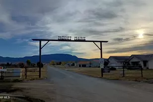 11180 N Out Of The Way Pl, Prescott Valley, AZ 86315 - Photo 1