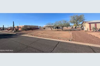 30654 Sun Rider Way, Congress, AZ 85332 - Photo 3