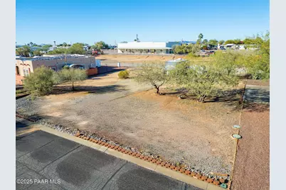 30654 Sun Rider Way, Congress, AZ 85332 - Photo 9