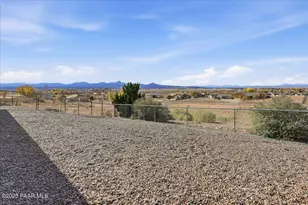 25860 N Cabernet Ln, Paulden, AZ 86334 - Photo 35