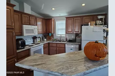 16125 S Apache Drive, Mayer, AZ 86333 - Photo 7