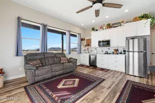 9820 N Echo Rdg Cir, Prescott Valley, AZ 86315 - Photo 45