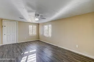 102 E Bayberry Dr, Paulden, AZ 86334 - Photo 9