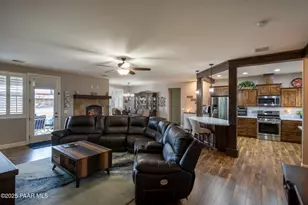 10570 N Ariat Dr, Prescott Valley, AZ 86315 - Photo 5