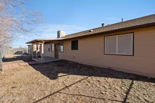 8725 E Spurr Ln, Prescott Valley, AZ 86315 - Photo 25
