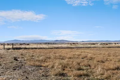 8725 E Spurr Lane, Prescott Valley, AZ 86315 - Photo 33