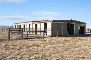 8725 E Spurr Ln, Prescott Valley, AZ 86315 - Photo 39