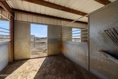 8725 E Spurr Lane, Prescott Valley, AZ 86315 - Photo 49