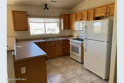 6076 N Viewpoint Drive, Prescott Valley, AZ 86314 - Photo 5