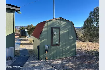 30653 W Basconia Lane, Seligman, AZ 86337 - Photo 7
