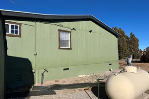 30653 W Basconia Ln, Seligman, AZ 86337 - Photo 5