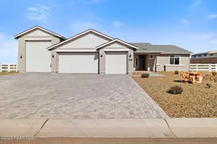 13514 E Remington Rd, Prescott Valley, AZ 86315 - Photo 1
