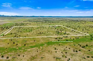 9797 W Rocky Rabbit Rd, Ash Fork, AZ 86320 - Photo 33