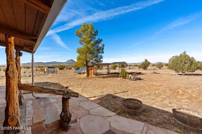 9797 W Rocky Rabbit Road, Ash Fork, AZ 86320 - Photo 23