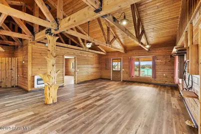 9797 W Rocky Rabbit Road, Ash Fork, AZ 86320 - Photo 11