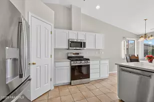 7164 N Viewscape Dr, Prescott Valley, AZ 86315 - Photo 17