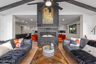 253 S Willow St, Prescott, AZ 86303 - Photo 1