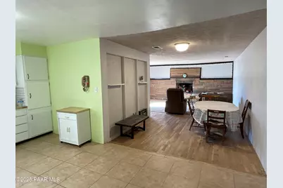 22530 W Willow Street, Seligman, AZ 86337 - Photo 7