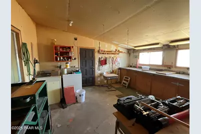 22530 W Willow Street, Seligman, AZ 86337 - Photo 25