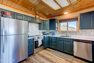 715 N Lakeview Drive, Prescott, AZ 86301 - Photo 11