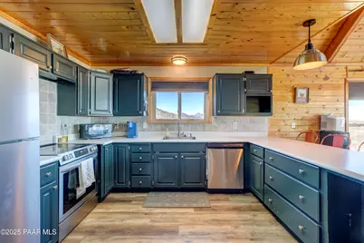 715 N Lakeview Drive, Prescott, AZ 86301 - Photo 13