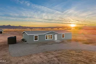 3311 W Cherry Blossom Ln, Paulden, AZ 86334 - Photo 1