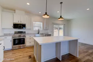 280 N Old Coach Trail, Dewey-Humboldt, AZ 86327 - Photo 7