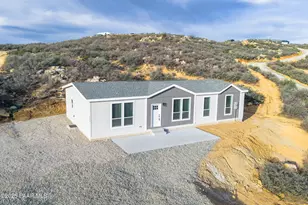 280 N Old Coach Trail, Dewey-Humboldt, AZ 86327 - Photo 1